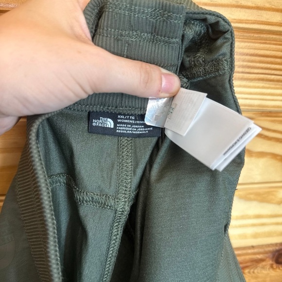The north face green Women’s Aphrodite 2.0 hiking Pants XXL - Picture 8 of 8